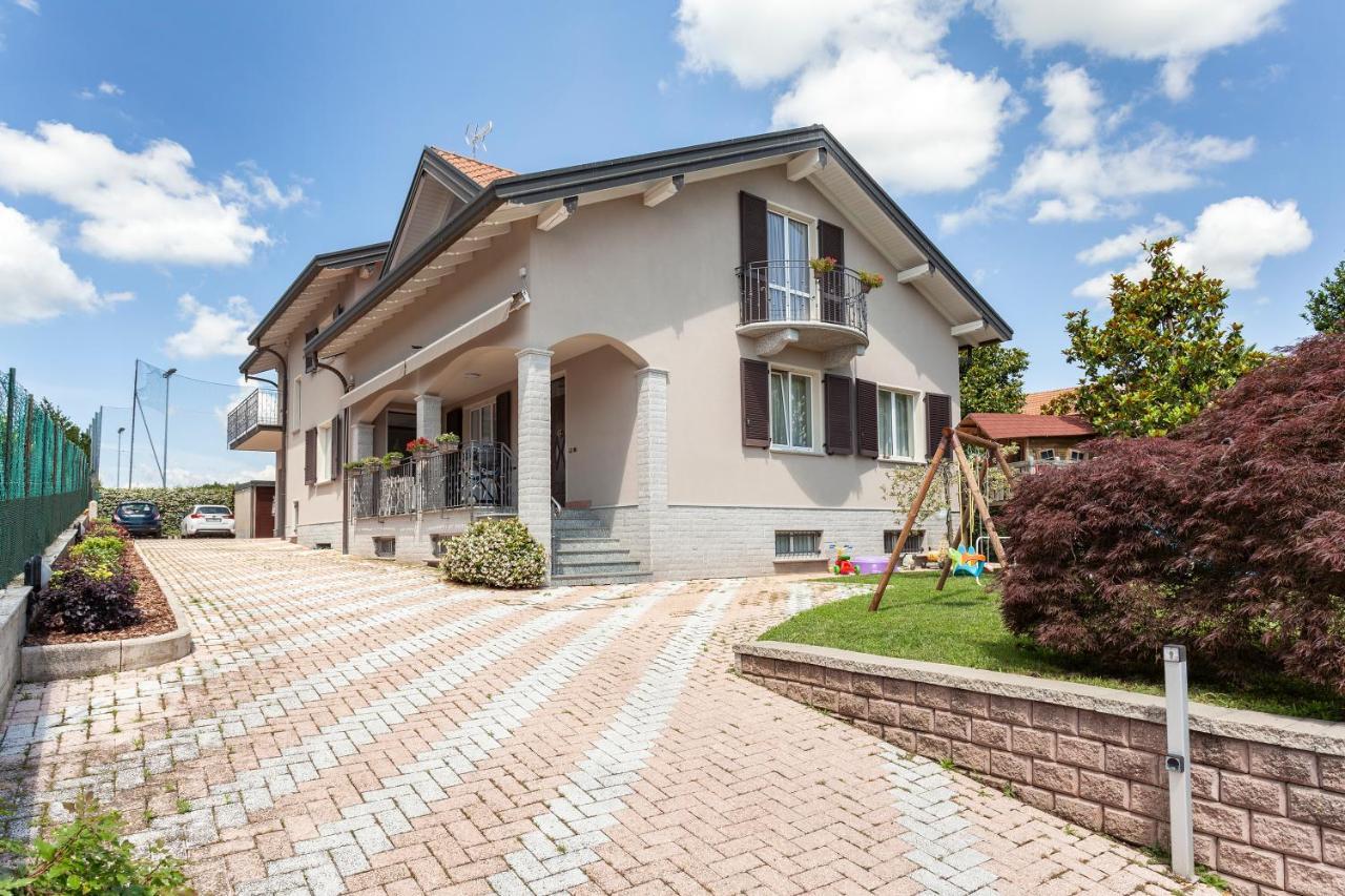 Apartment Misiadele Carnago Dış mekan fotoğraf
